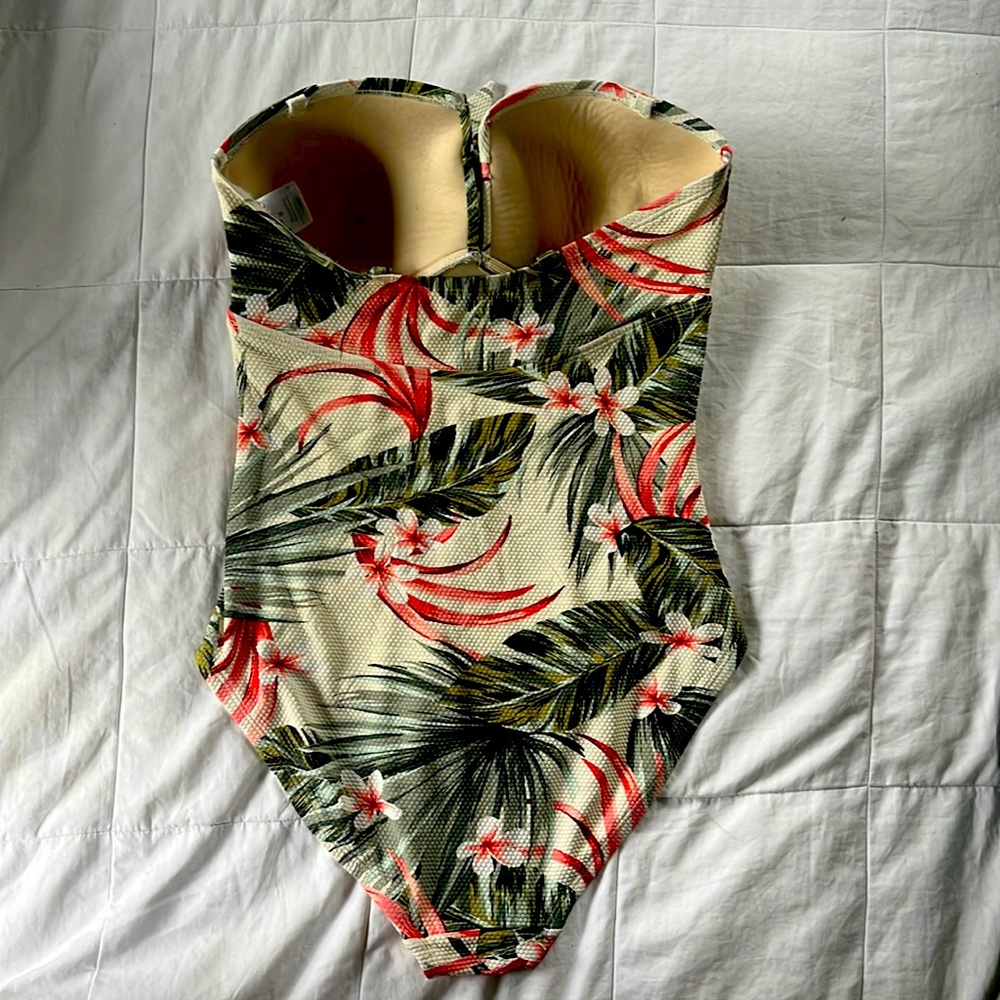 Strapless one piece swimsuit - Picture 4 of 4